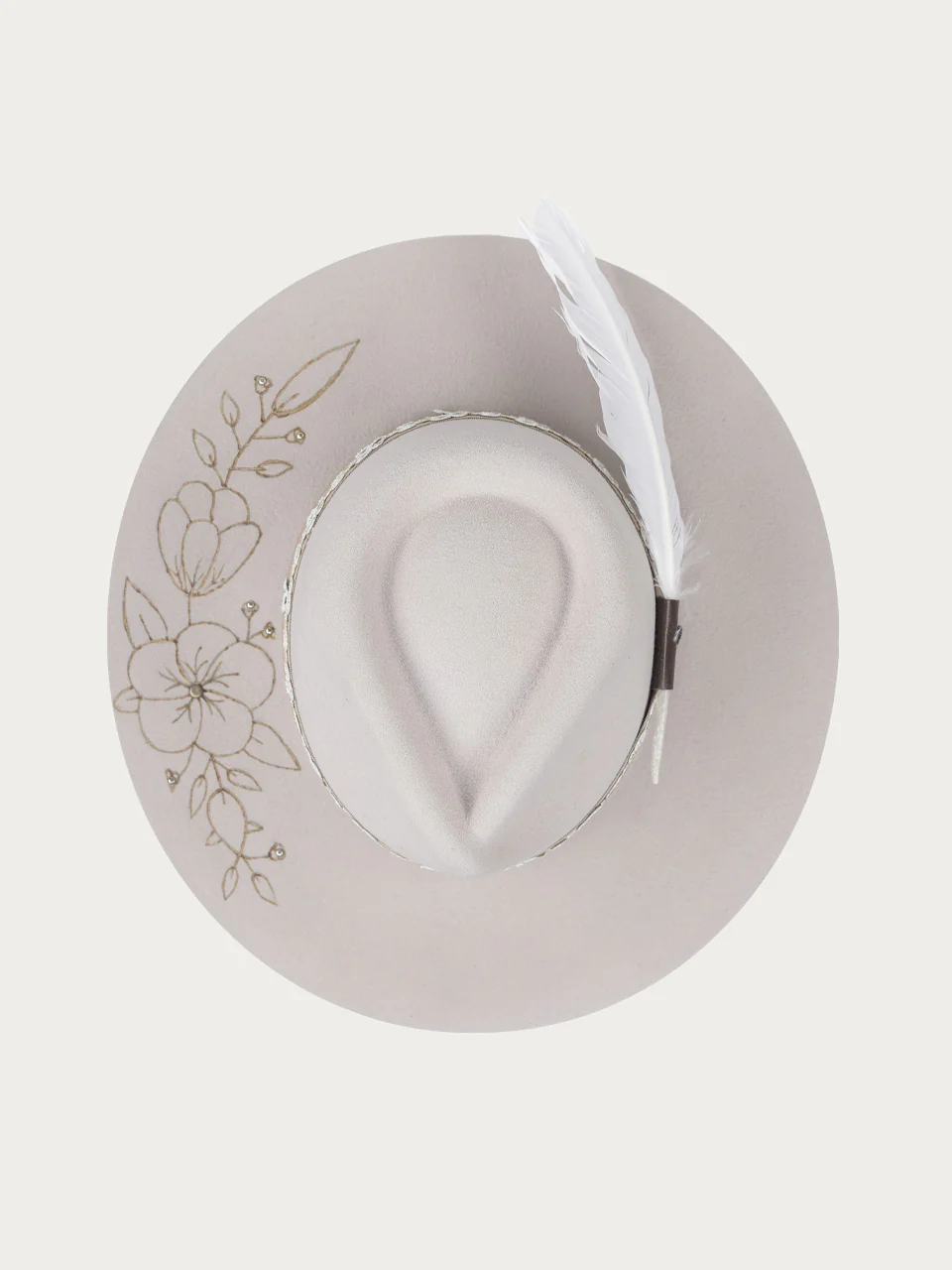 H0005 - TAN COWGIRL HAT WITH BROWN FLORAL EMBROIDERY GLITTERED OVERLAY HATBAND - Image 4